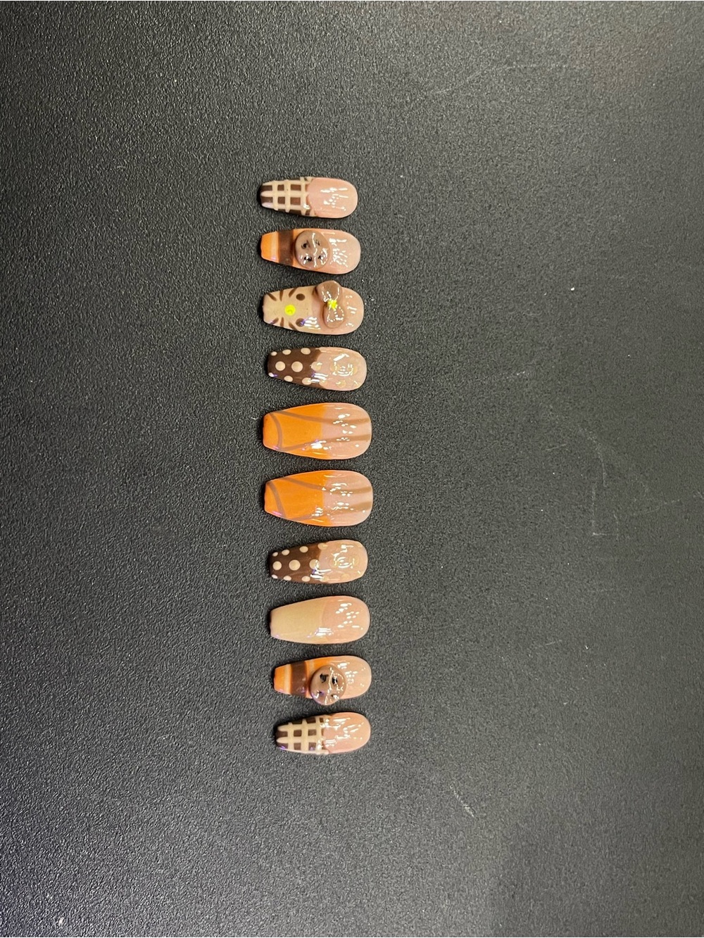 Brown and beige press on Set